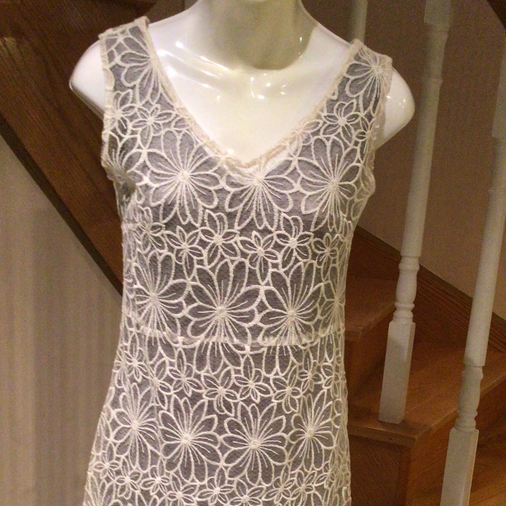💕4XHOST PICK 💕NWOT Slip on Summer brocade lace dress European design